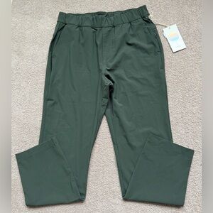 NEW - Vuori - Miles Ankle Pant - Aspen